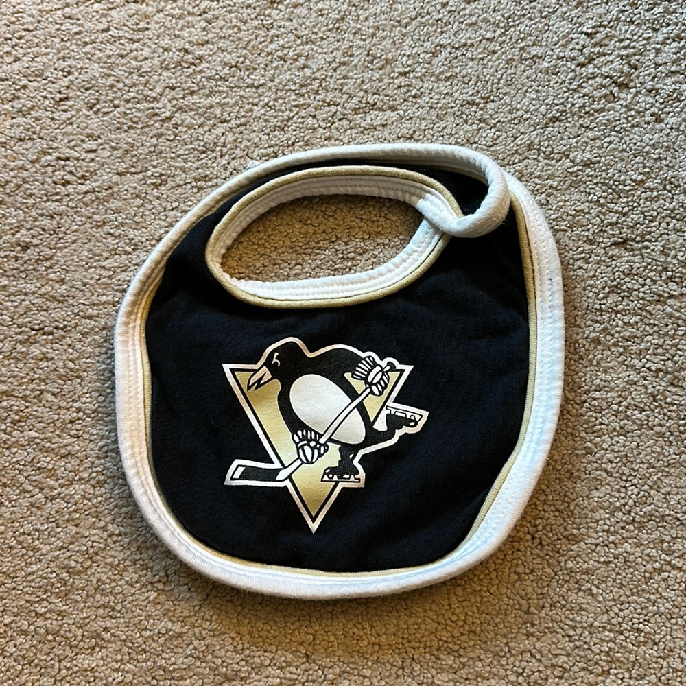 Penguin Bib